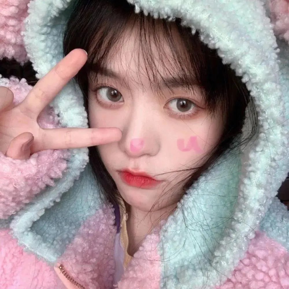 英雄王，为了穷尽武道而转生～而后成为世界最强见习骑士♀～